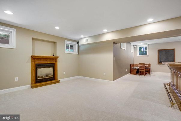 Fireplace, Interior, Recessed Lighting