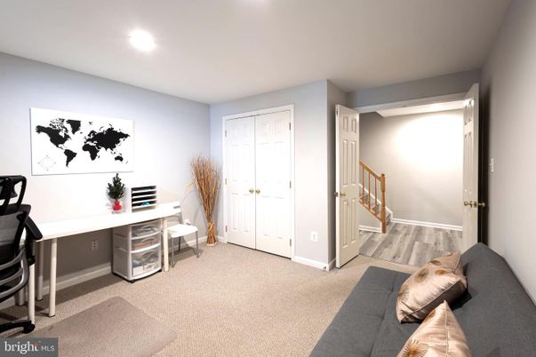 Home Office, Interior, Recessed Lighting, Wood Texture Flooring