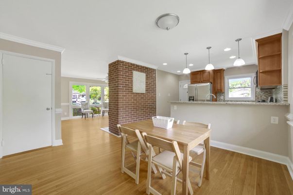 Dining room, Interior, Kitchen, Pendant Lights, Recessed Lighting, Stone Walls, Wood Texture Flooring