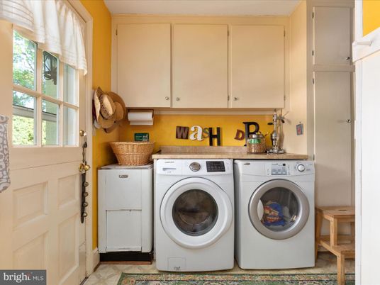 Interior, Washer