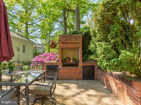 Exterior, Fireplace