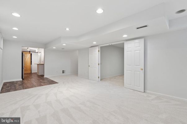 Empty room, Interior, Recessed Lighting