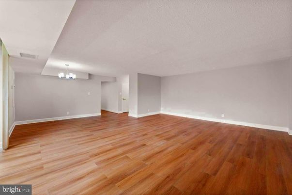 Chandelier, Empty room, Interior, Wood Texture Flooring