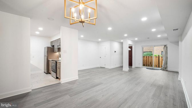Interior, Kitchen, Pendant Lights, Recessed Lighting, Wood Texture Flooring