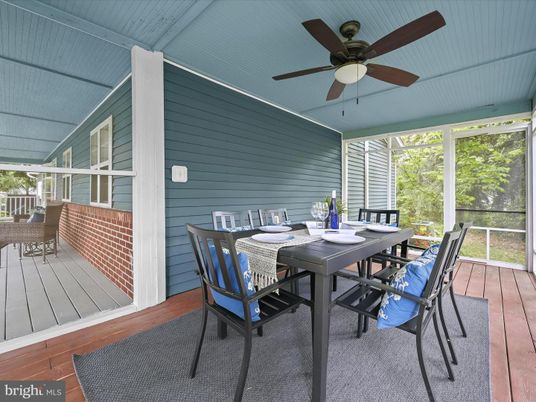 Dining room, Interior, Sun Room, Wood Texture Flooring