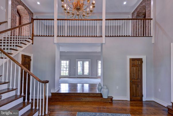 Chandelier, Interior, Recessed Lighting, Wood Texture Flooring