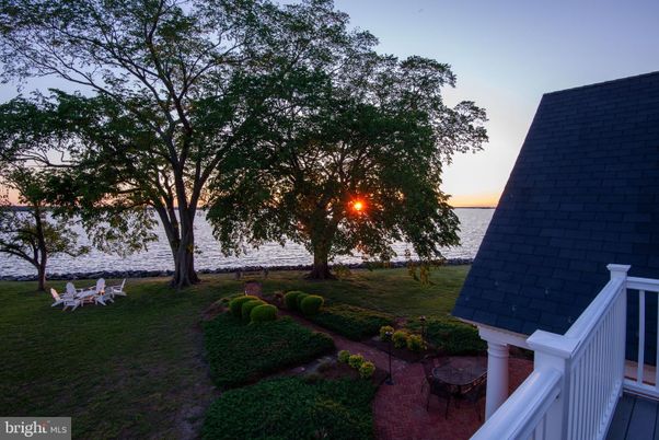 Backyard, Exterior, Water