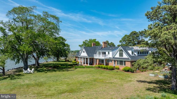 Backyard, Exterior, Facade, Brick Facade, Water, Cape Cod