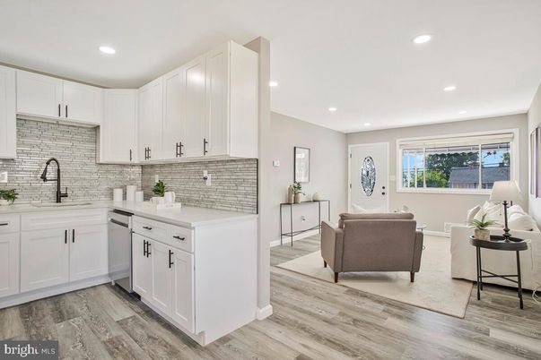 Interior, Kitchen, Living room, Recessed Lighting, Wood Texture Flooring