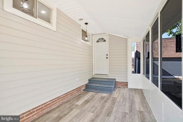 Exterior, Wood Texture Flooring