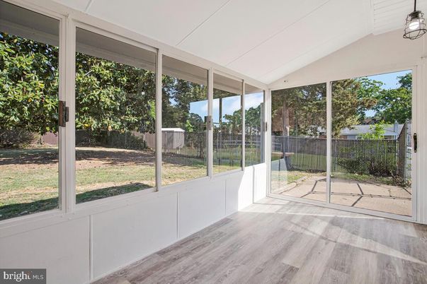 Interior, Sun Room, Wood Texture Flooring