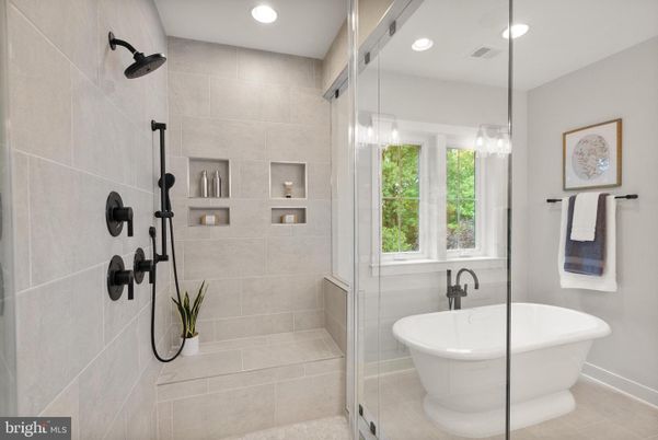 Bathroom, Free Standing Baths, Glass Shower, Interior, Pendant Lights, Recessed Lighting