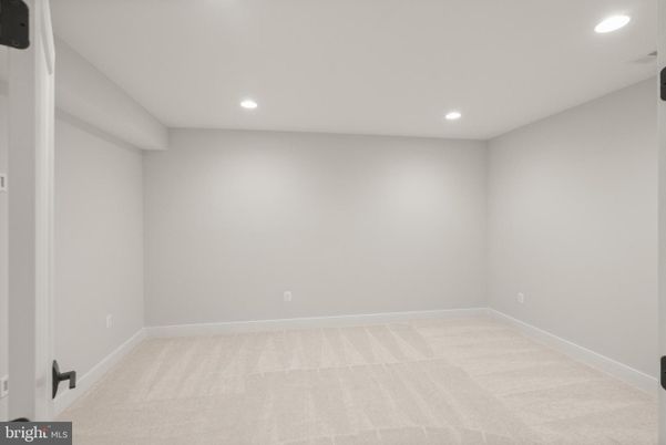 Empty room, Interior, Recessed Lighting
