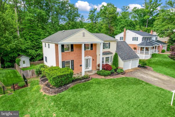Attached, Backyard, Detached Garage, Exterior, Facade, Brick Facade, Georgian