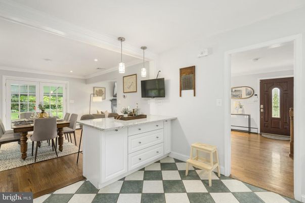 Dining room, Interior, Pendant Lights, Recessed Lighting, Wood Texture Flooring