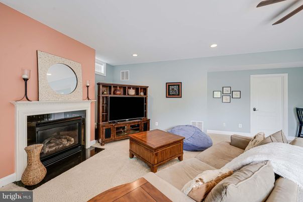 Fireplace, Interior, Living room, Recessed Lighting