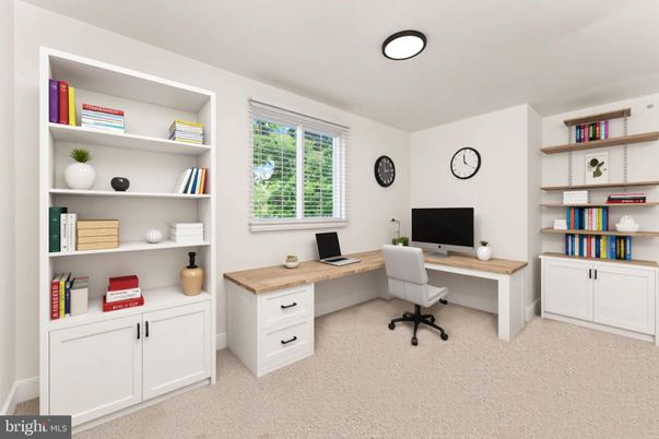 Home Office, Interior