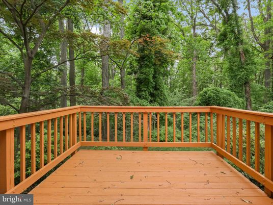 Exterior, Wood Texture Flooring