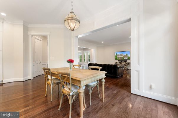 Dining room, Interior, Living room, Pendant Lights, Recessed Lighting, Wood Texture Flooring