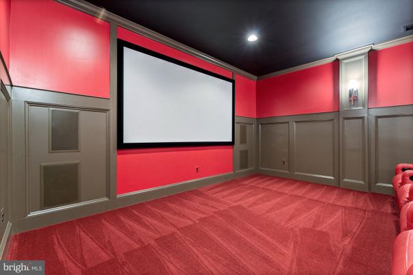Empty room, Interior, Projection Screen, Recessed Lighting, Theatre Room
