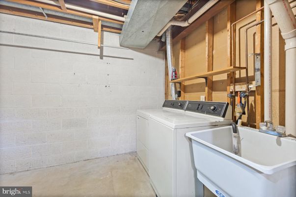 Interior, Stone Walls, Washer
