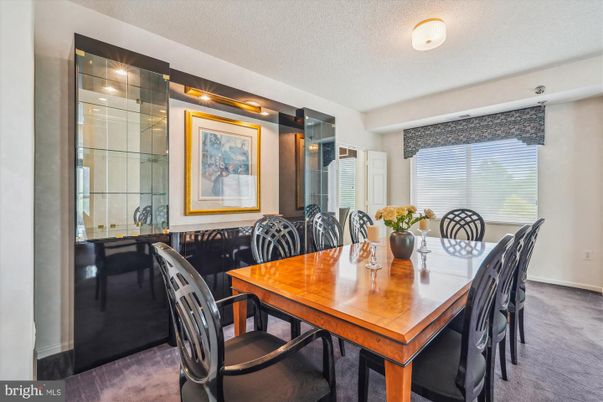 Dining room, Interior