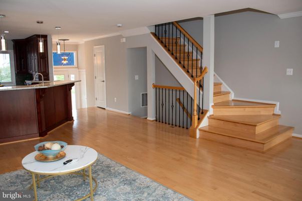 Interior, Pendant Lights, Wood Texture Flooring