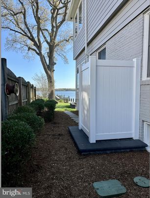 Exterior, Water