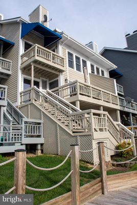 Exterior, Facade, Queen Anne Victorian