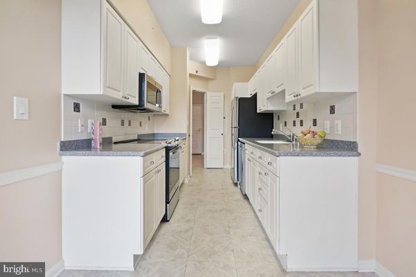 Interior, Kitchen