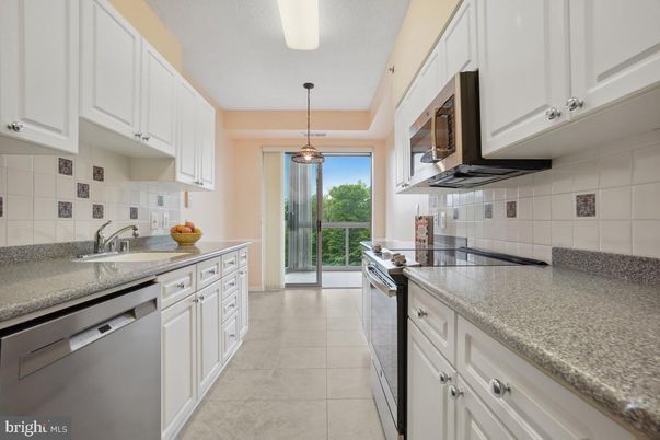 Interior, Kitchen, Pendant Lights