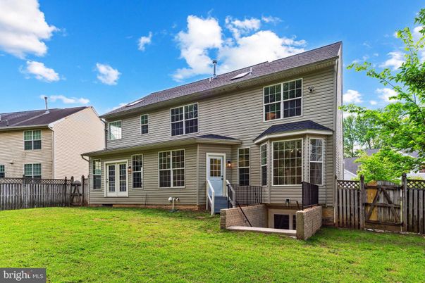 Backyard, Exterior, Facade, American Foursquare