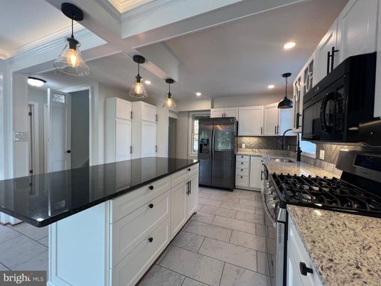 Interior, Kitchen, Pendant Lights, Recessed Lighting, Stainless Steel Appliances