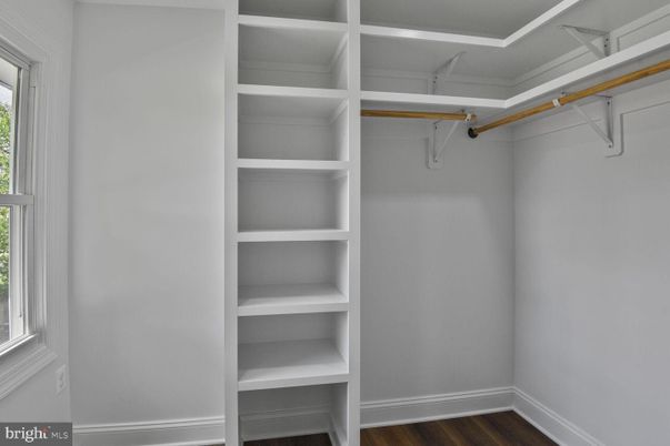 Interior, Walk-in Closets, Wood Texture Flooring