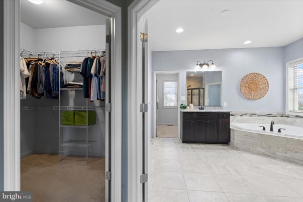 Bathroom, Dual Sink Vanities, Interior, Recessed Lighting, Walk-in Closets