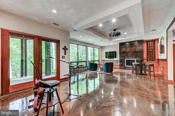 Fireplace, Interior, Recessed Lighting