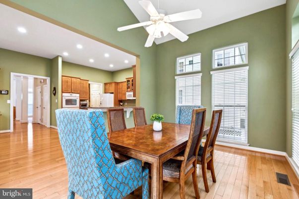 Dining room, Interior, Kitchen, Recessed Lighting, Wood Texture Flooring