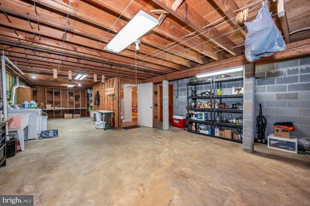 Interior, Stone Walls, Washer, Wooden Beams