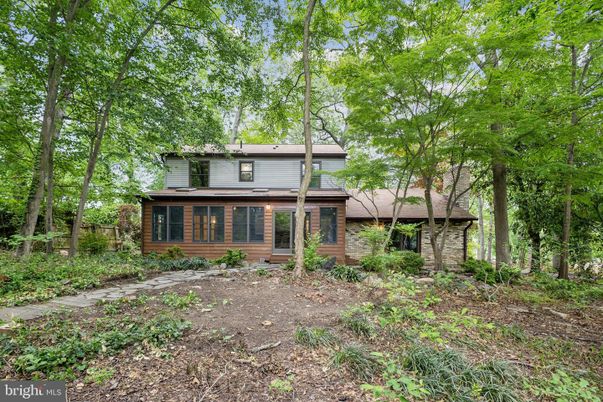 Backyard, Exterior, Facade, Log Home
