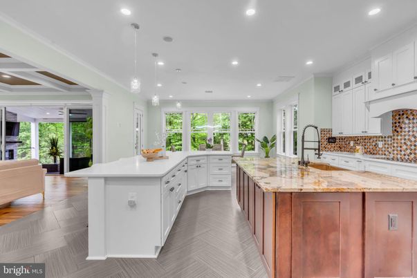 Interior, Kitchen, Pendant Lights, Recessed Lighting, Wood Texture Flooring