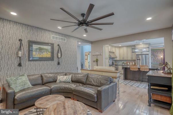 Interior, Kitchen, Living room, Pendant Lights, Recessed Lighting, Wood Texture Flooring