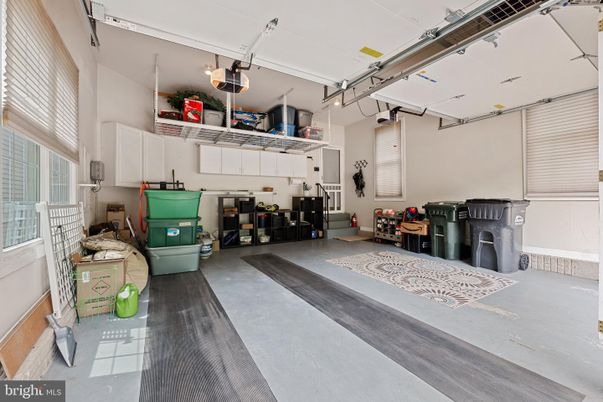 Garage, Interior