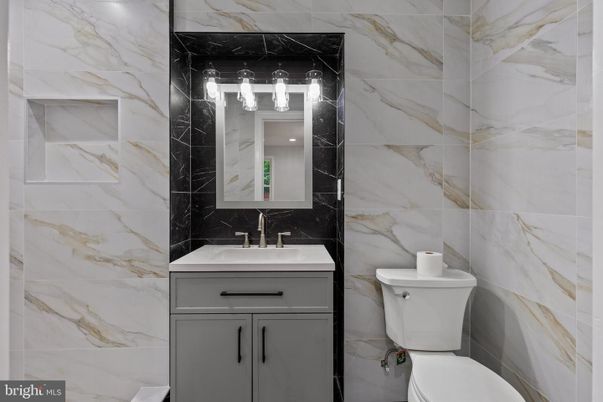 Bathroom, Interior, Marble Walls