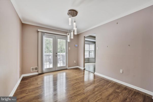 Empty room, Interior, Pendant Lights, Wood Texture Flooring