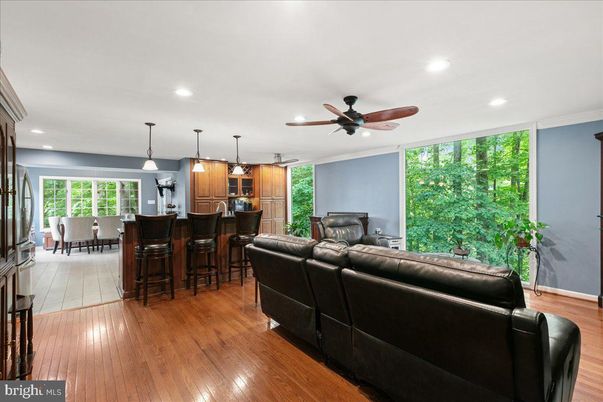 Dining room, Interior, Living room, Pendant Lights, Recessed Lighting, Wood Texture Flooring