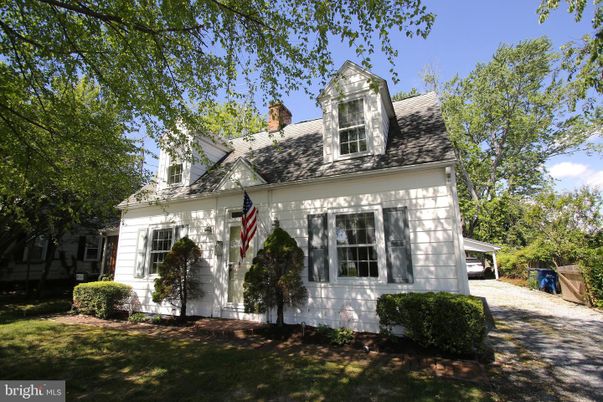 Exterior, Facade, Cape Cod