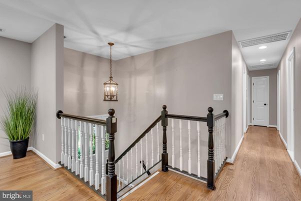 Interior, Pendant Lights, Recessed Lighting, Wood Texture Flooring