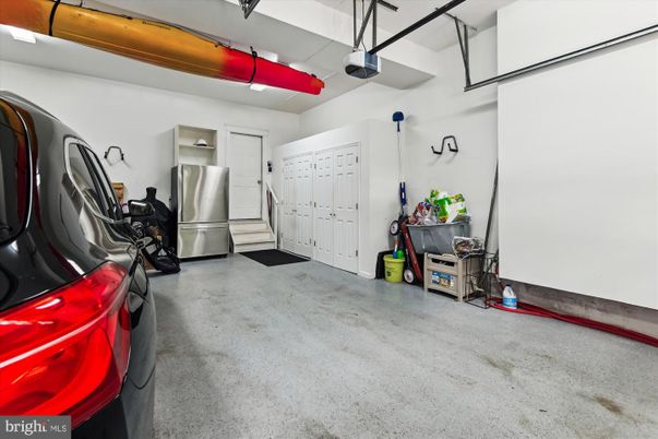 Garage, Interior