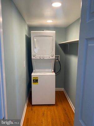 Interior, Recessed Lighting, Utility Closets, Washer, Wood Texture Flooring