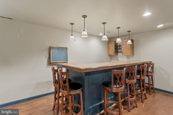 Interior, Pendant Lights, Recessed Lighting, Wood Texture Flooring